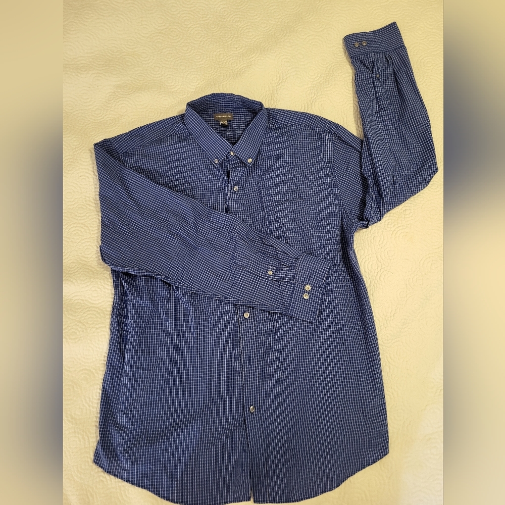 VAN Heusen Button down shirt